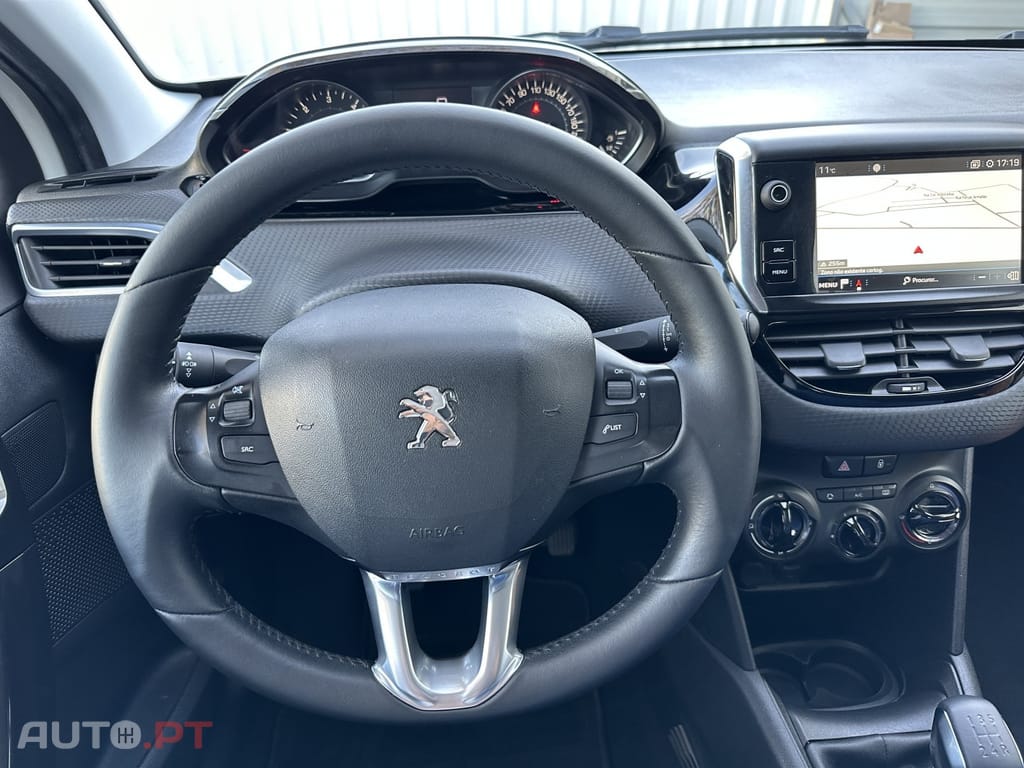 Peugeot 208 1.6 BlueHDi Style
