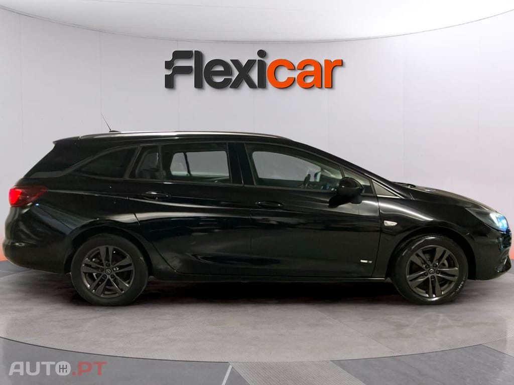 Opel Astra Sports Tourer 1.2 Turbo Design & Tech