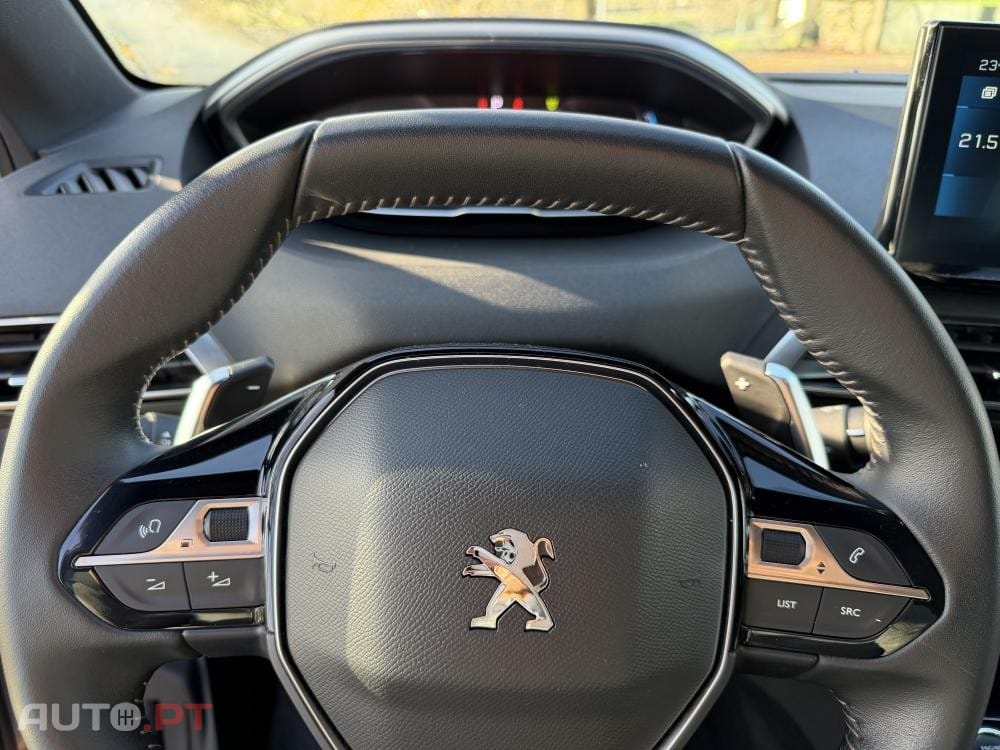 Peugeot 5008 1.2 Hybrid Allure Pack e-DCS6