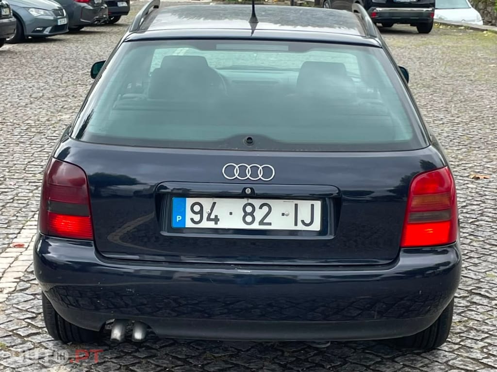Audi A4 Avant 1.9 TDI Attraction