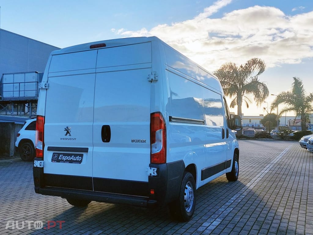Peugeot Boxer 2.2 BlueHDi 333 L2H2 Pro - IVA Dedutível