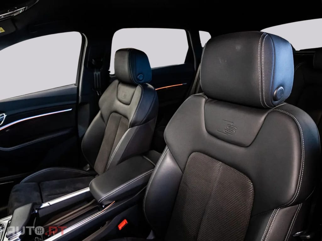 Audi E-Tron I.V.A DEDUTÍVEL 55 S LINE BLACK 22Z