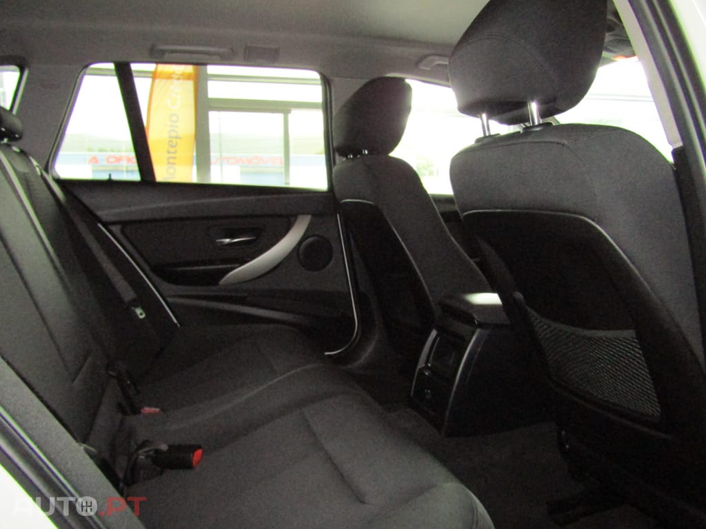 BMW 318 d Touring Advantage