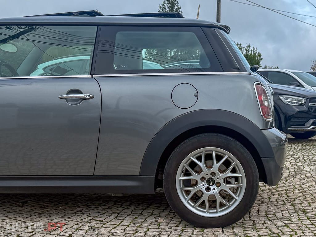 MINI Cooper One D