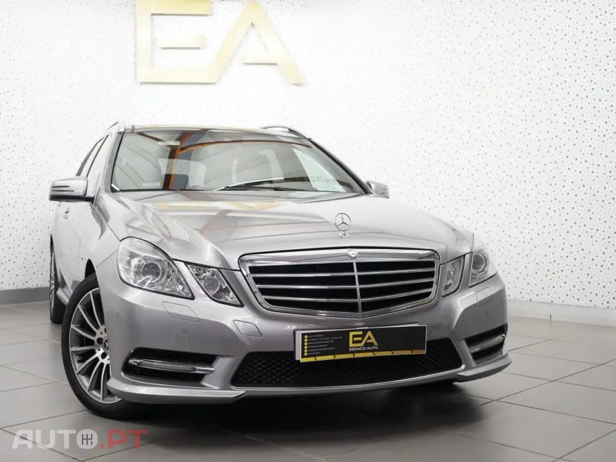 Mercedes-Benz E 220 CDi Avantgarde BlueEfficiency Auto