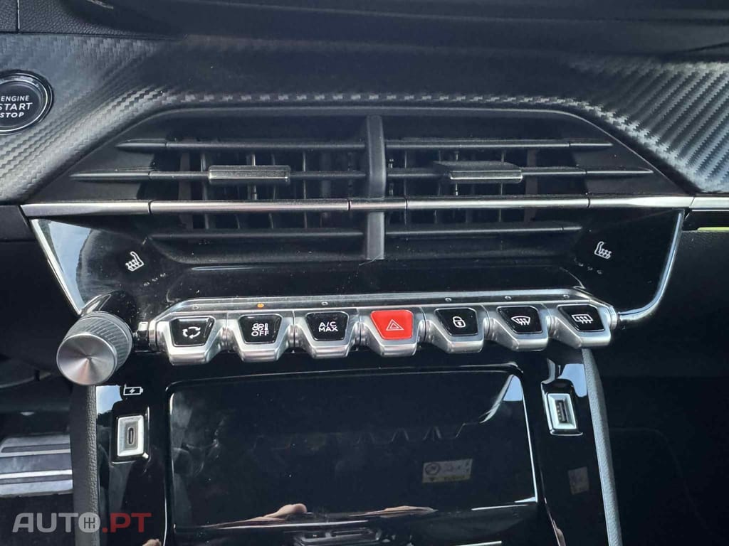 Peugeot 2008 1.2 PureTech GT EAT8