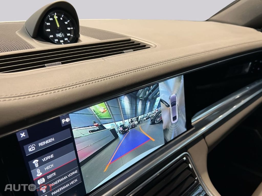 Porsche Panamera 4 E-Hybrid 