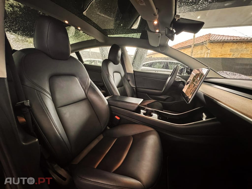 Tesla Model 3 Long-Range Dual Motor AWD