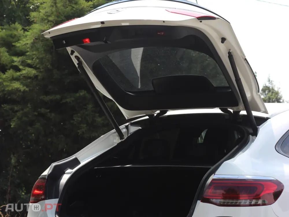 Mercedes-Benz GLC 300 e Coupé 4Matic