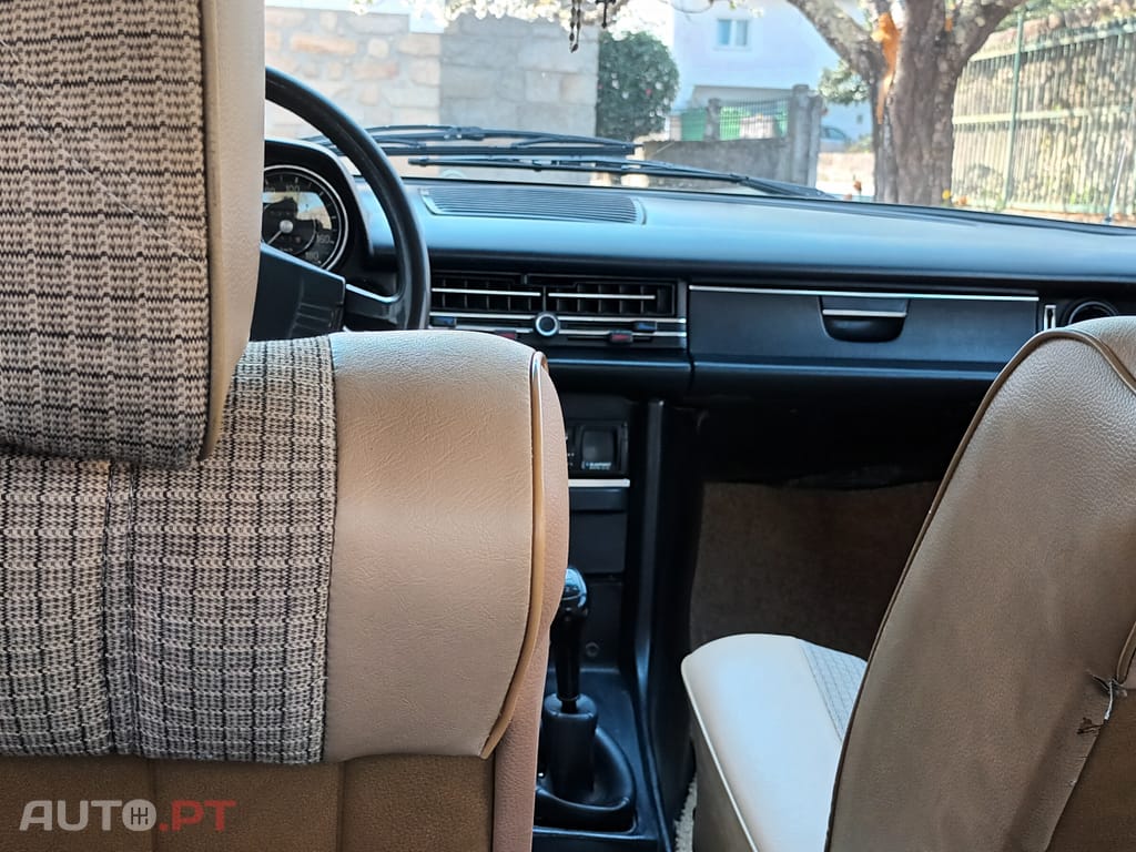 Mercedes-Benz 240 D