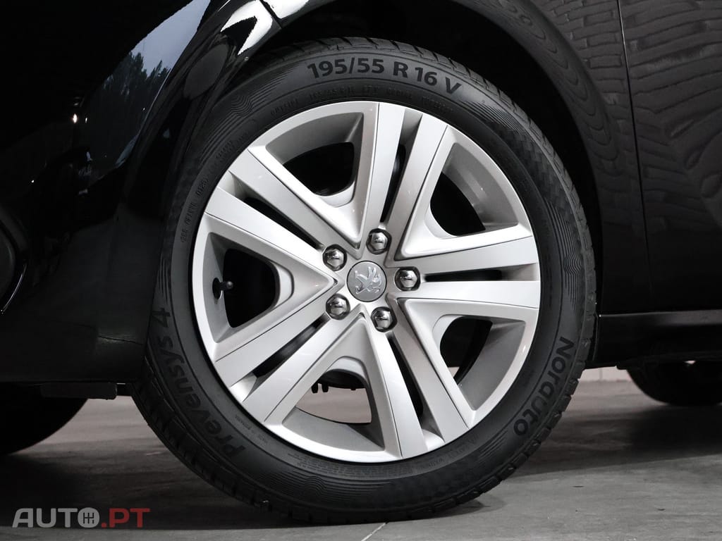 Peugeot 208 1.2 PureTech Allure Pack
