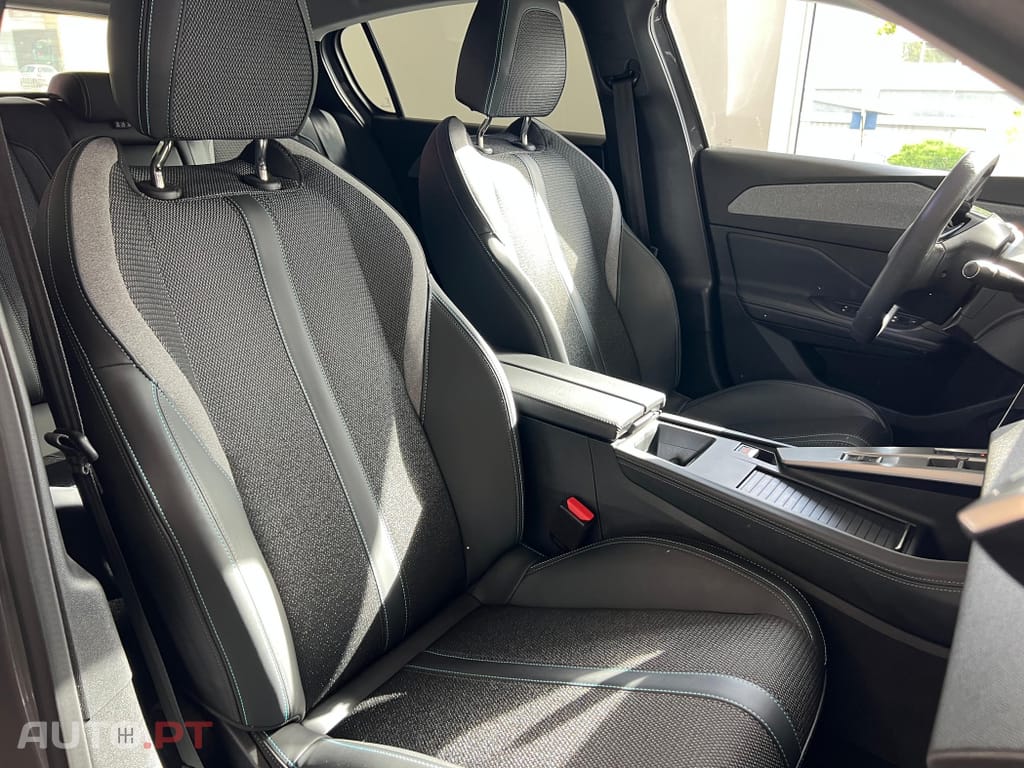 Peugeot E-308 54 kWh Allure