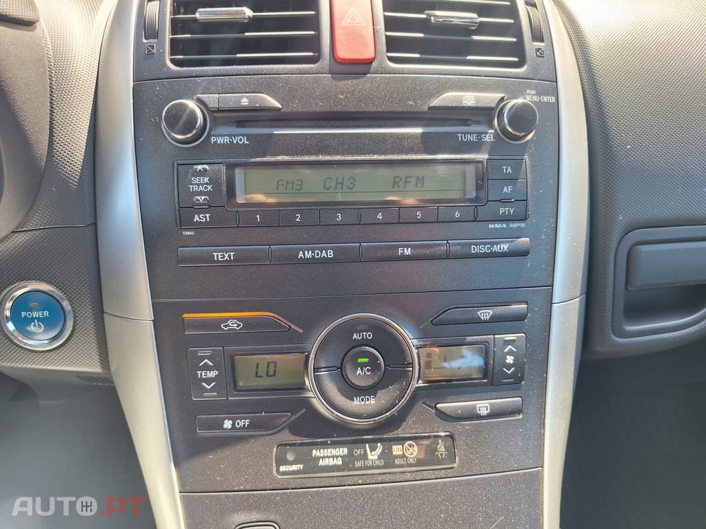 Toyota Auris 1.8 HSD P.Te.+JLL17