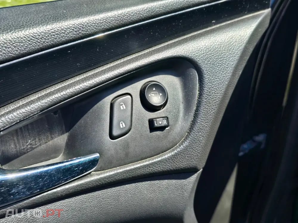 Opel Insignia Outro