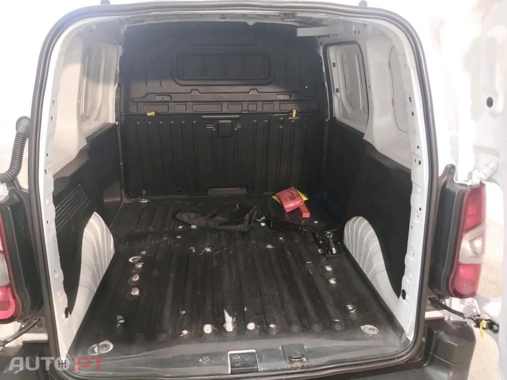 Opel Combo 1.5 CDTI L1H1Enjoy - IVA Dedutível