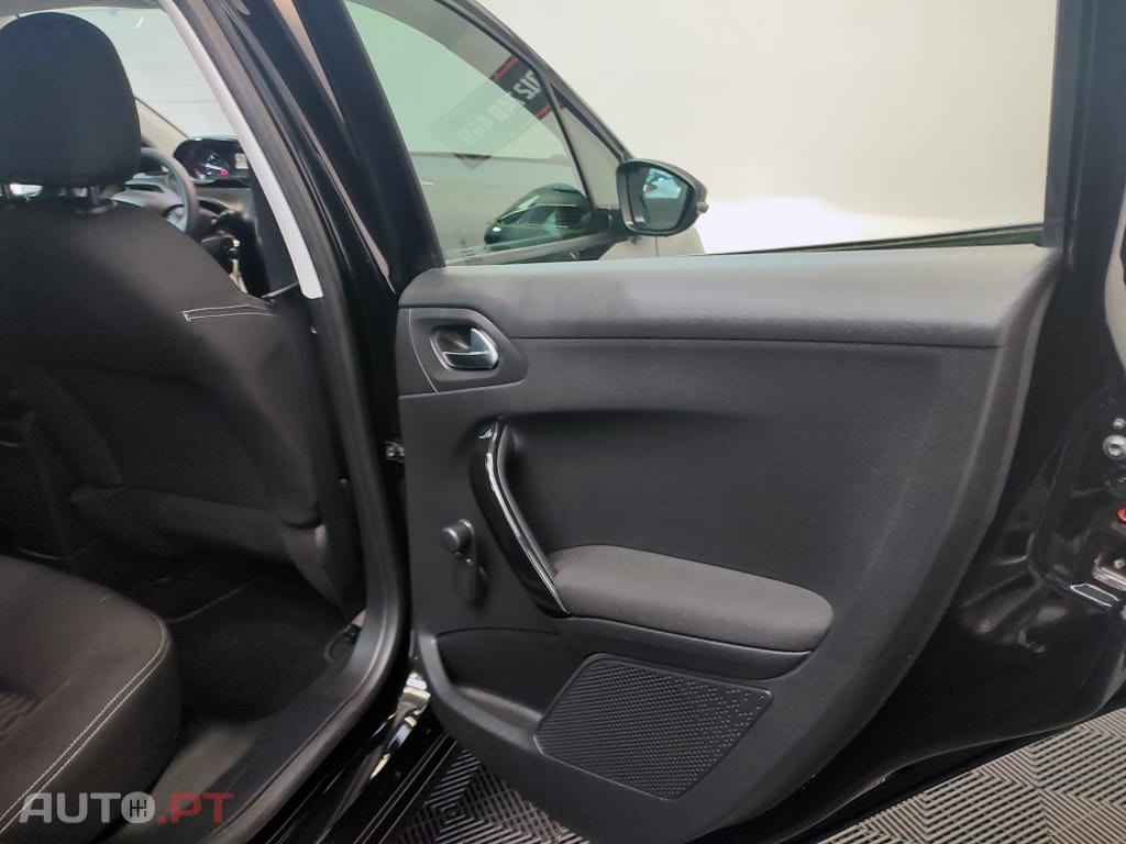 Peugeot 208 ACTIVE