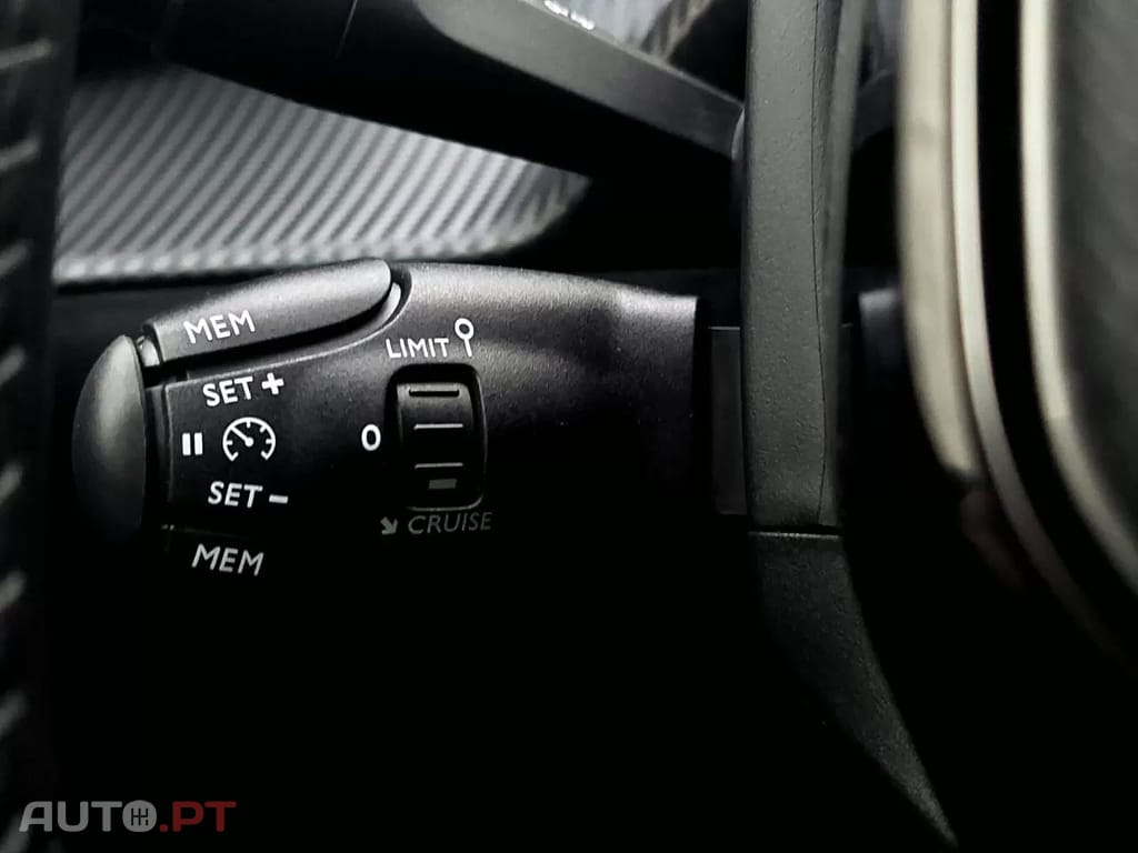 Peugeot 2008 1.2 PureTech Active Pack