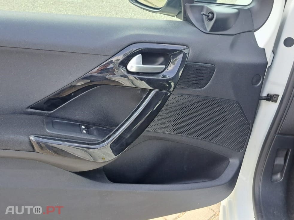 Peugeot 208 1.2 PureTech Access
