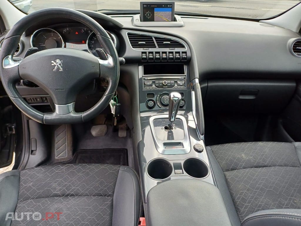 Peugeot 3008 1.6 e-HDi Allure 2-Tronic 110g — fotografia 6