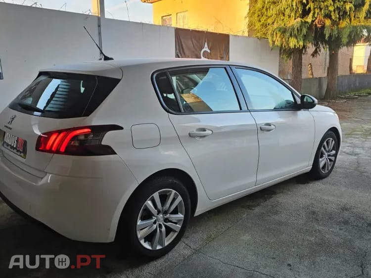 Peugeot 308 1.5 BlueHDi Style
