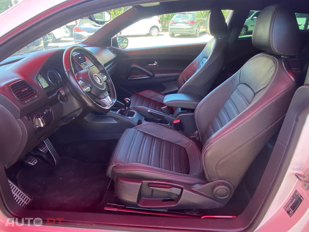 Volkswagen Scirocco 2.0 TDi Sport