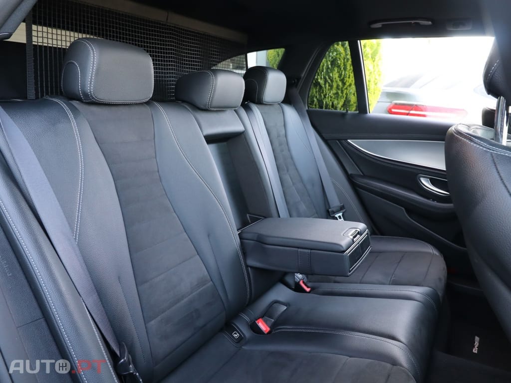 Mercedes-Benz E 300 Amg Line