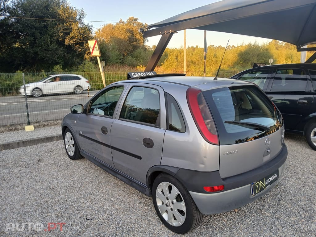 Opel Corsa 1.2