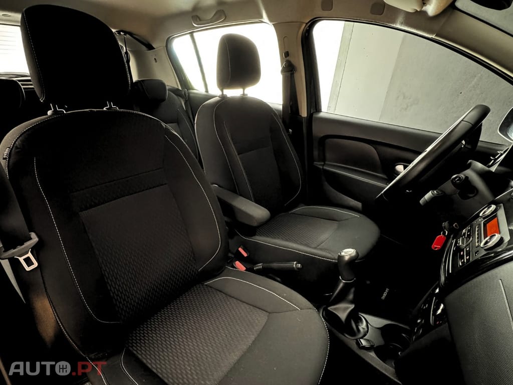 Dacia Sandero 1.0 Lauréate