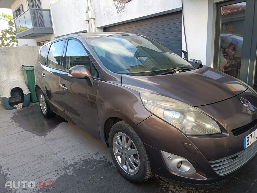Renault Grand Scénic 1.9 dci