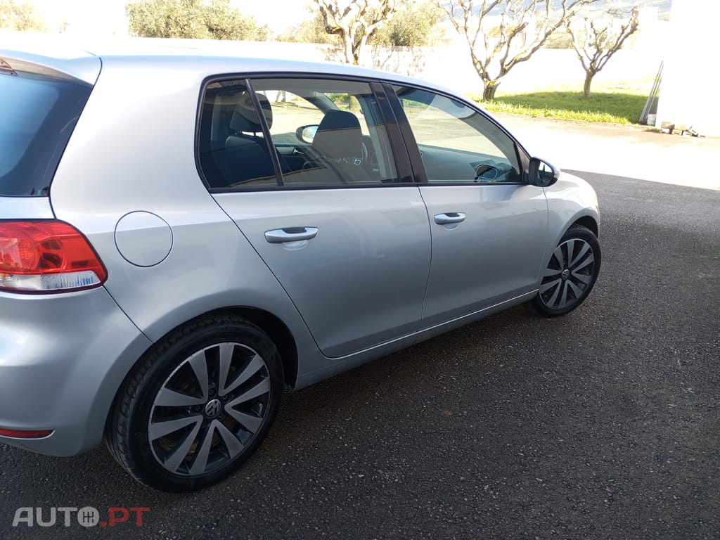 Volkswagen Golf golf