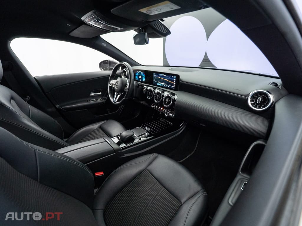 Mercedes-Benz CLA 250 e Shooting Brake Style Plus