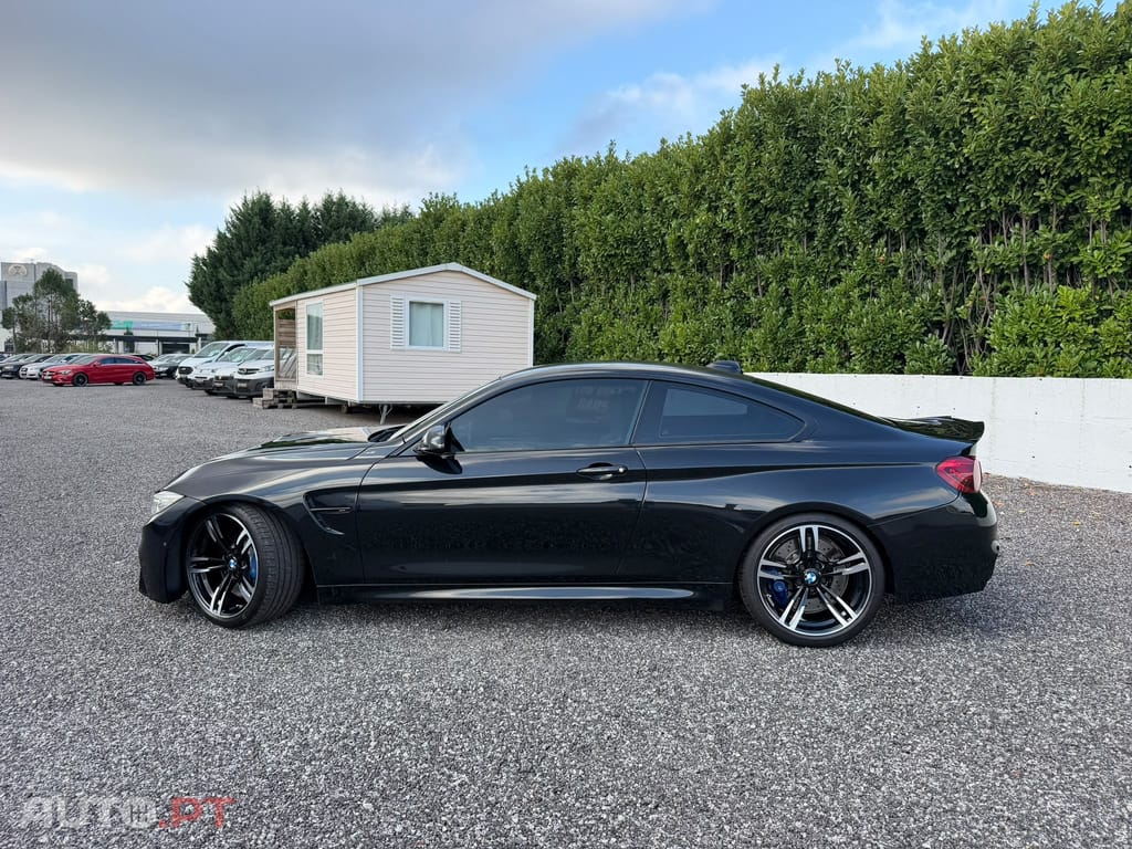 BMW M4 Auto