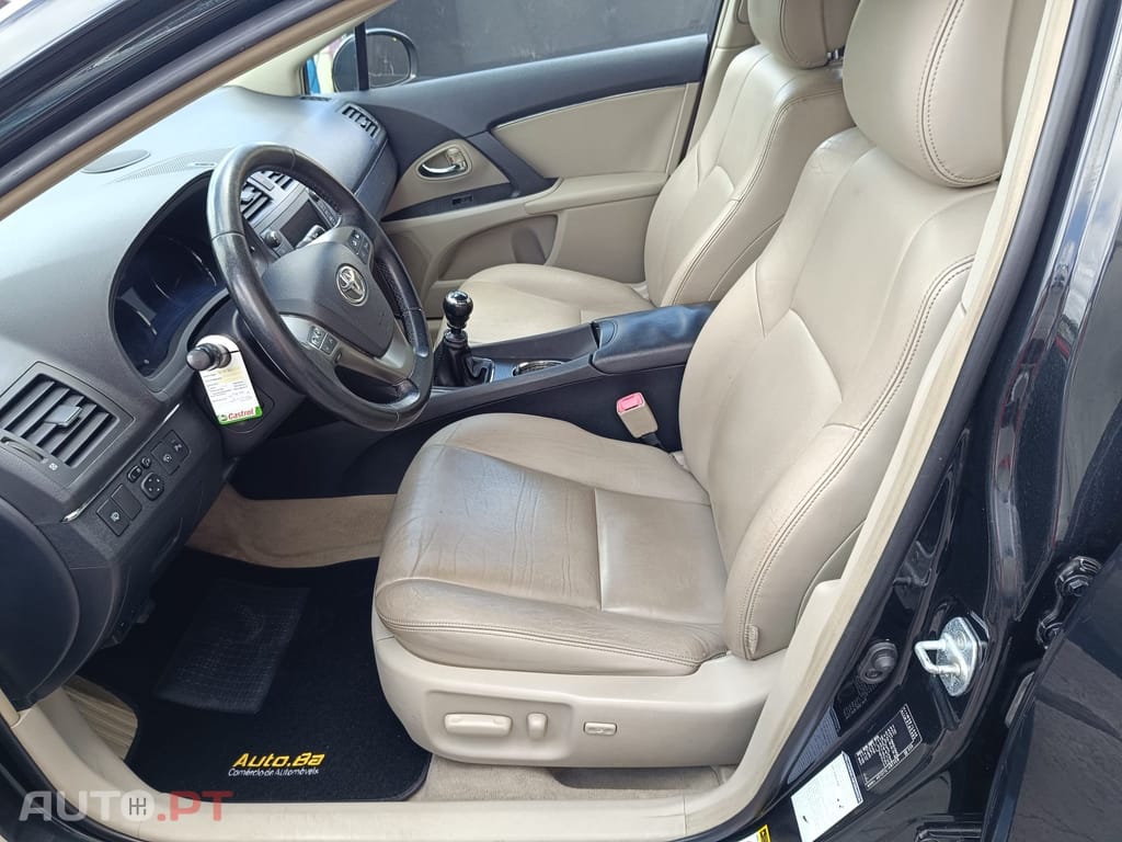 Toyota Avensis 2.2 D-CAT Sol+GPS