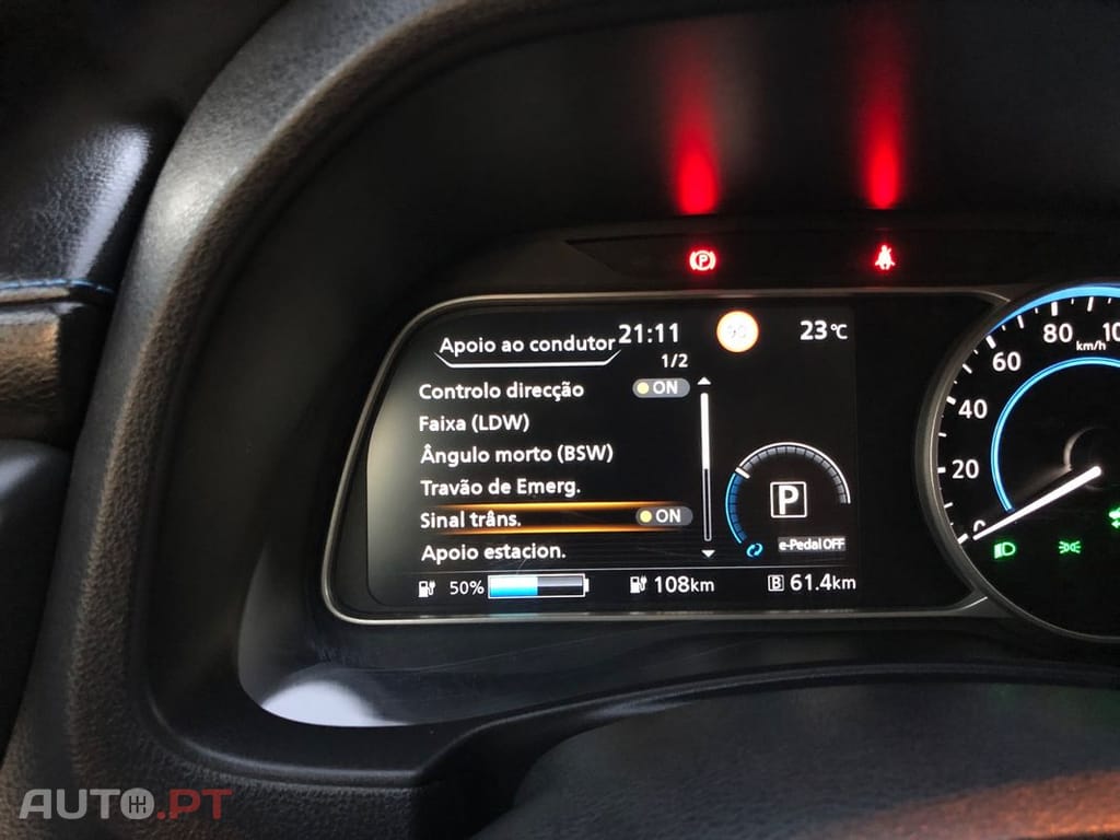 Nissan Leaf Tekna Two Tone