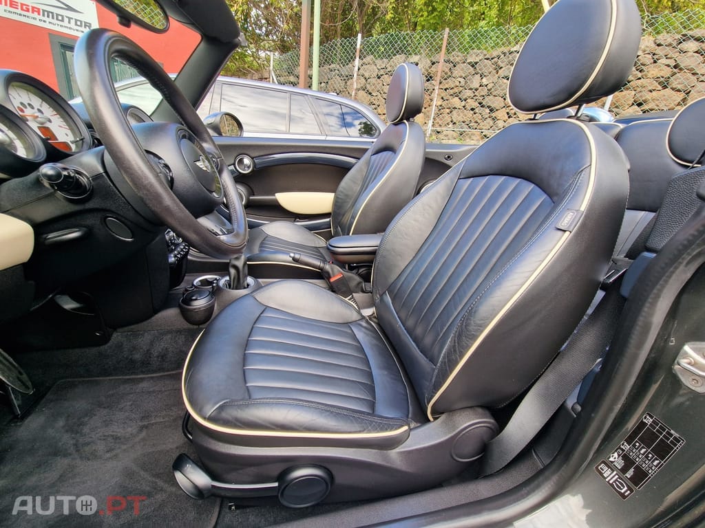 MINI Cabrio Cooper S