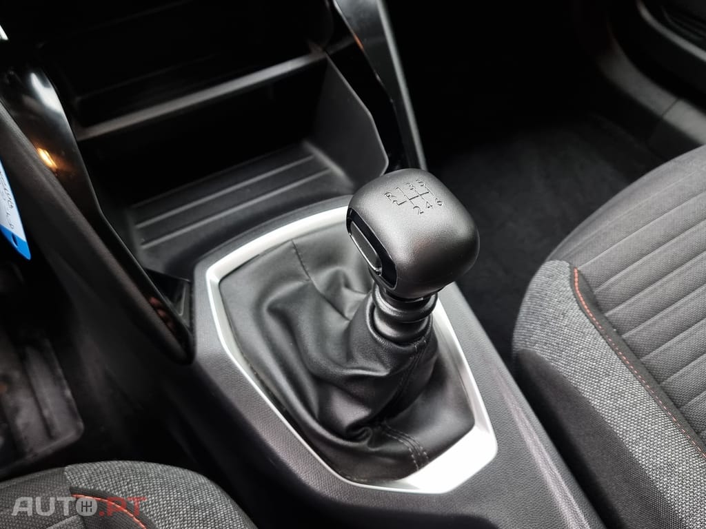 Peugeot 2008 1.2 PureTech Active Pack