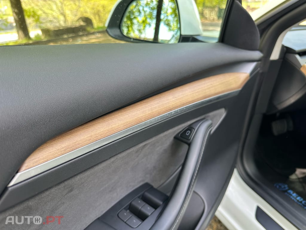 Tesla Model 3 Long Range Tração Integral