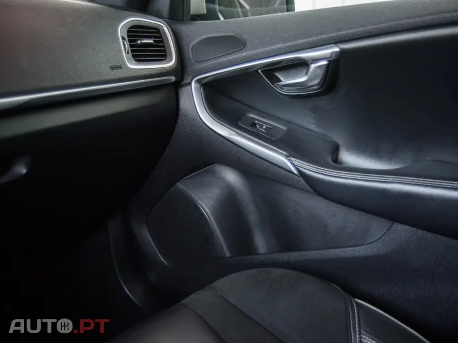 Volvo V40 1.5 T3 Sport Edition R Geartronic