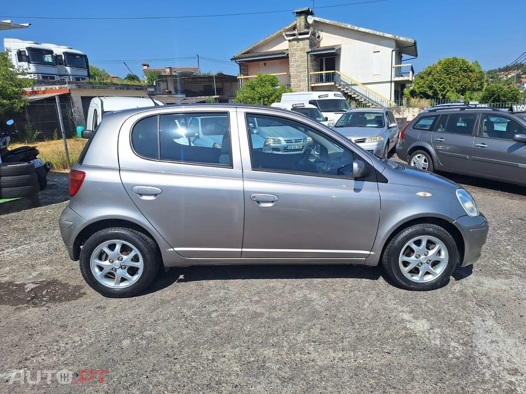 Toyota Yaris 1.0 Sol