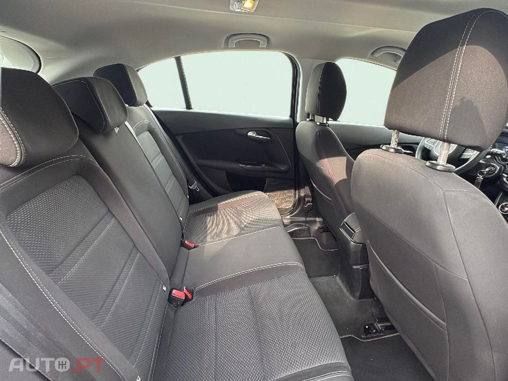 Fiat Tipo 1.3 M-Jet Lounge