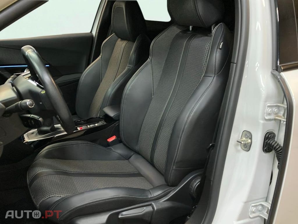 Peugeot 2008 1.2 PureTech GT