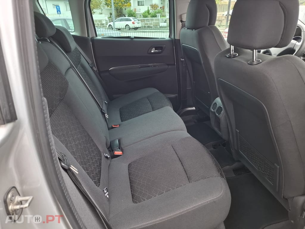 Peugeot 3008 1.6 HDi Style