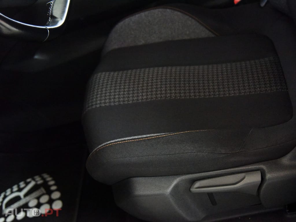 Peugeot 5008 1.5 Blue-HDi Active Pack