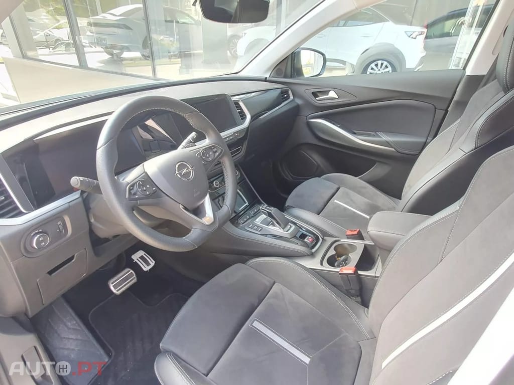 Opel Grandland (X) 1.6 T PHEV GSe