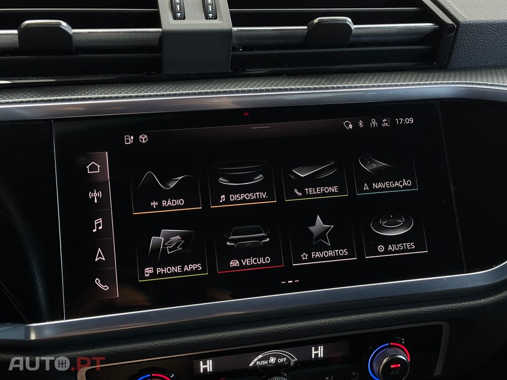 Audi Q3 45 TFSIe S line S tronic