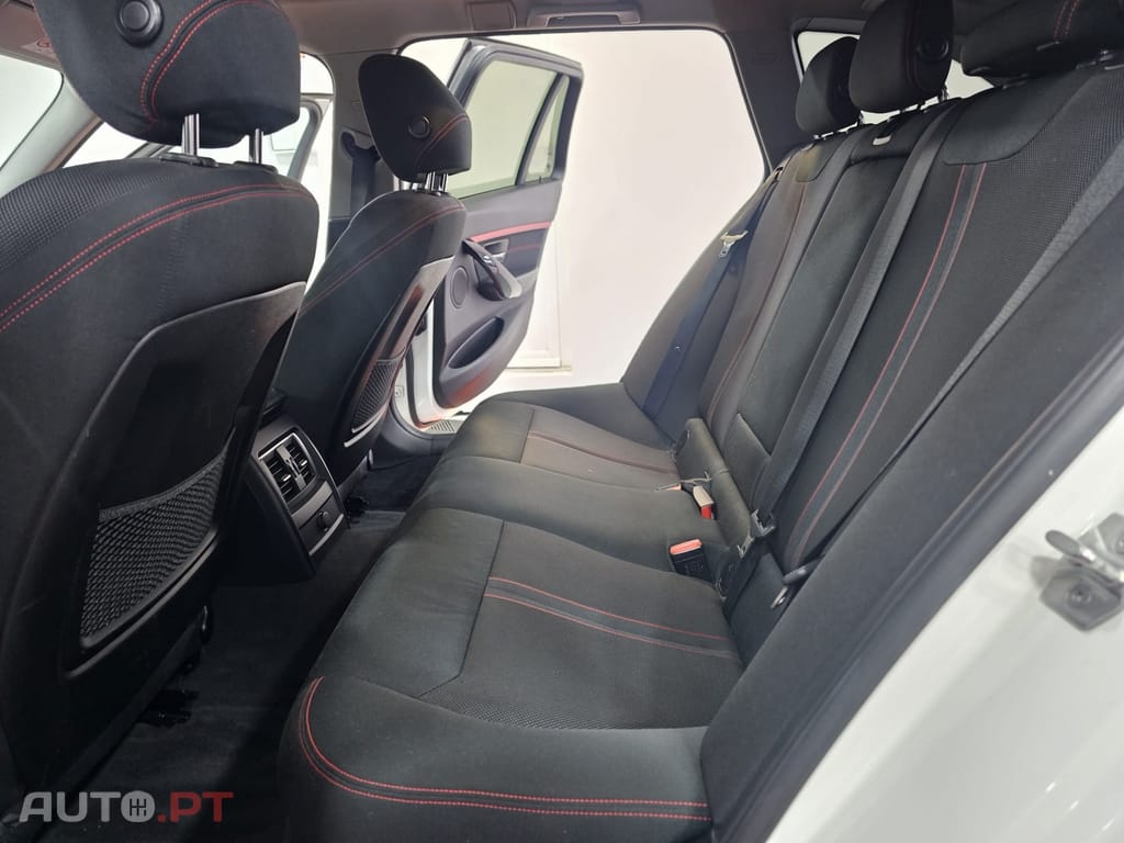 BMW 318 d Touring Line Sport Auto