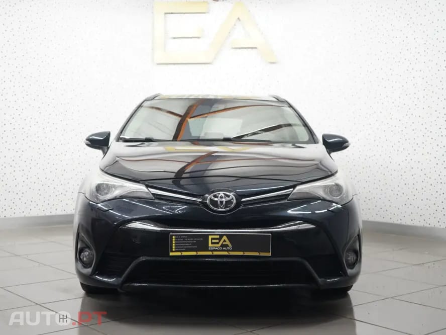 Toyota Avensis Touring Sports 2.0 D-4D Exclusive