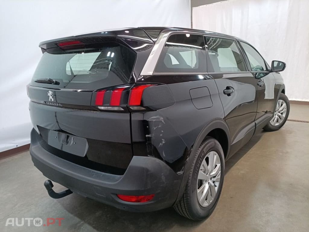 Peugeot 5008 PureTech 130 EAT8 Stop & Start Active