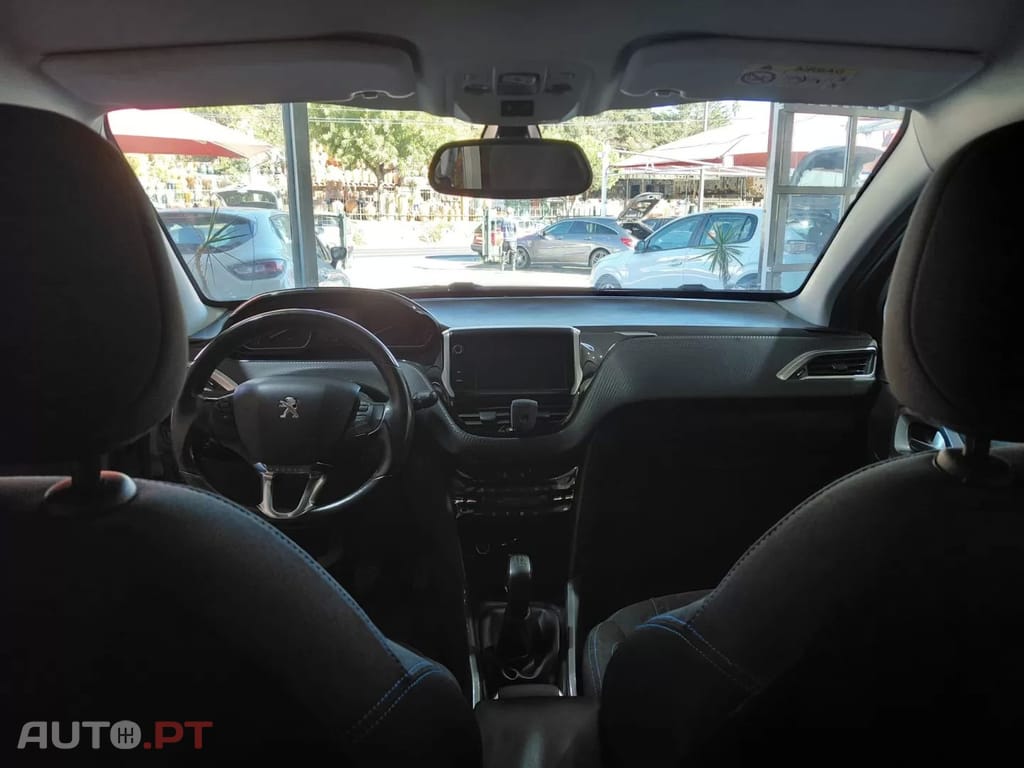 Peugeot 2008 1.2 PureTech Active