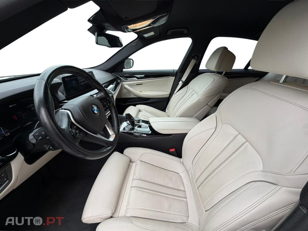 BMW 530 iPERFORMANCE